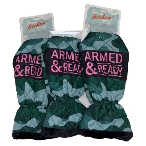 Mitten Ice Scraper.Armed & Ready - Picture 1 of 7